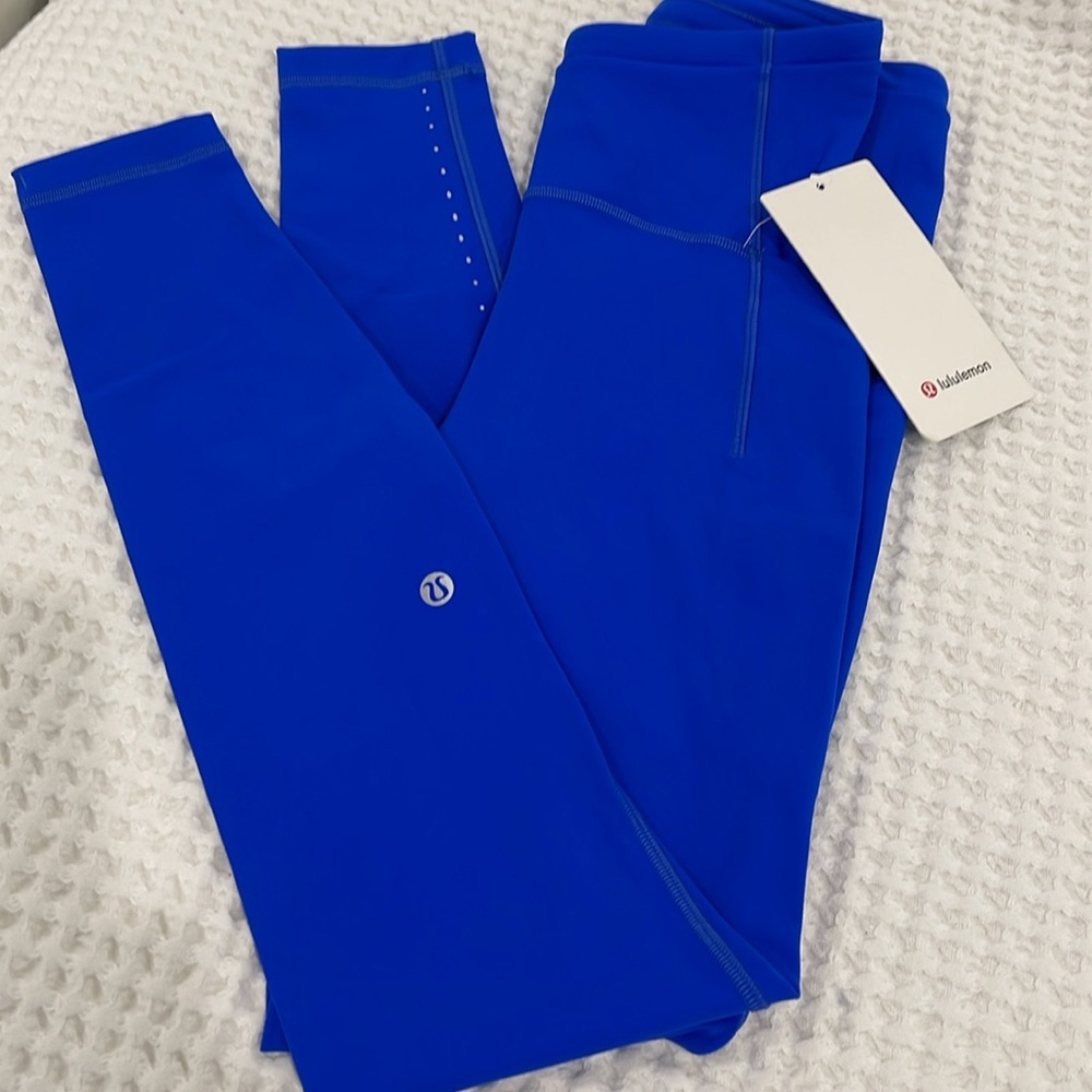 Lululemon 💙💙💙 Swift Speed HR Tight 28”